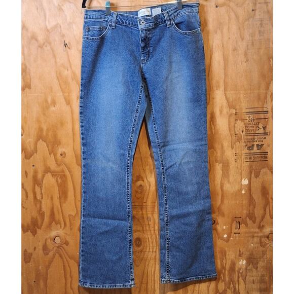 GAP Ultra Low Rise Jeans Women's 12 Straight Leg Medium Wash Classic Normcore - Picture 1 of 8